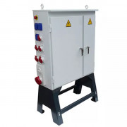 Armoire de distribution de 86 à 170 kVA avec prises de courant