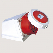 Prise murale 230V 32A 2P+T IP67 et IK08