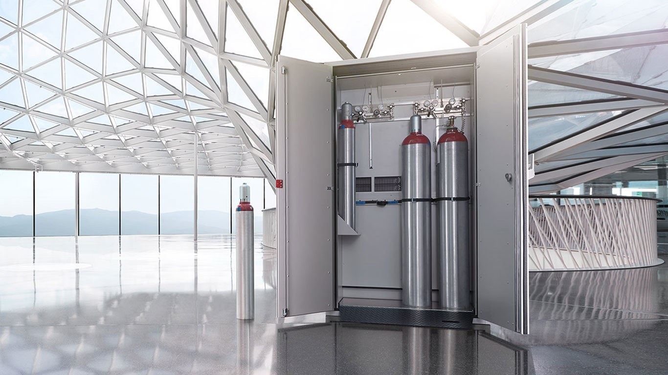 Bien choisir son armoire de stockage de produits inflammables : Guide complet