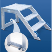 Marchepied roulant en aluminium grande plateforme 45° Marchepied roulant en aluminium grande plateforme 45°