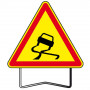 Panneau AK4 Chaussée Glissante – T1 Taille 700 – Signalisation Mobile
