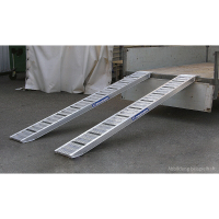 Rampe de chargement extra-compacte ultra-légère aluminium 2.5 t - VL et VU, remorques - la paire Rampe de chargement extra-compacte ultra-légère aluminium 2.5 t - VL et VU, remorques - la paire