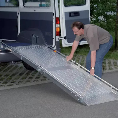 Rampe PMR fixe aluminium 320 kg à 350 kg - VL et VU - la pièce