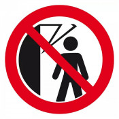 Signal Interdit de Passer Sous la Machine – Sécurité Industrielle – Panneau Rigide Conforme ISO 7010