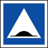 Panneau Attention Ralentisseur – Signalisation Sécurité – Durable & Visible Panneau Attention Ralentisseur – Signalisation Sécurité – Durable & Visible